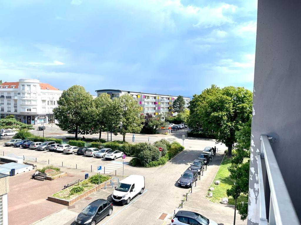 Cool Studio Saint Louis Vicino Stazione/Aereoporto Apartment Exterior foto