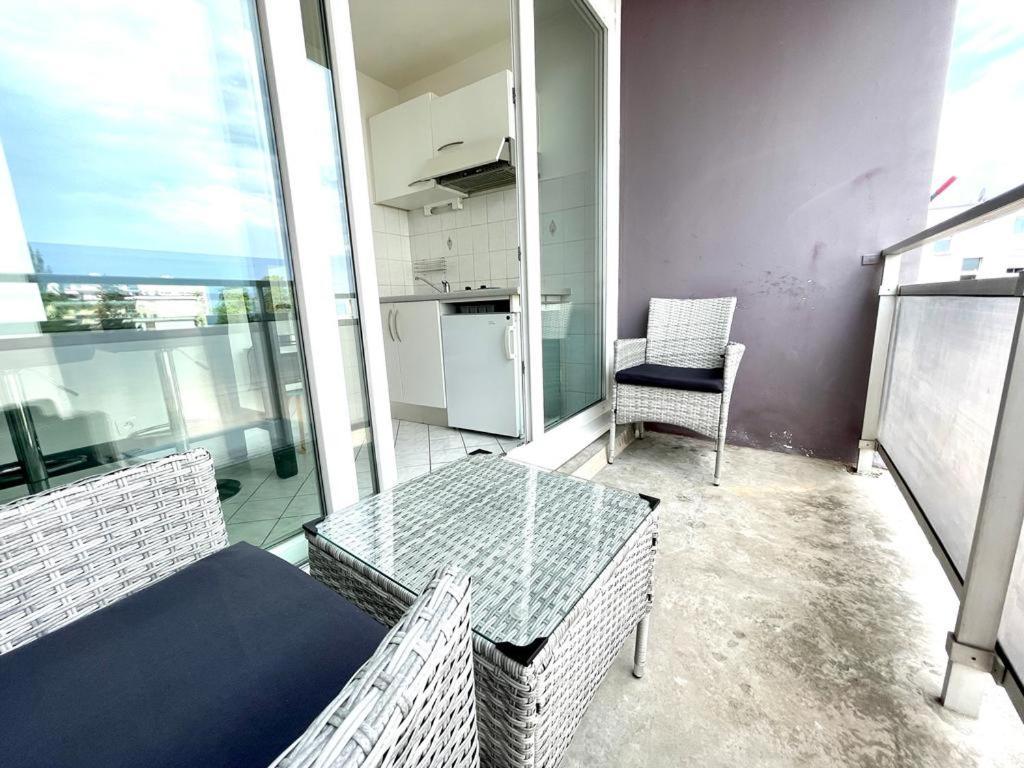 Cool Studio Saint Louis Vicino Stazione/Aereoporto Apartment Exterior foto