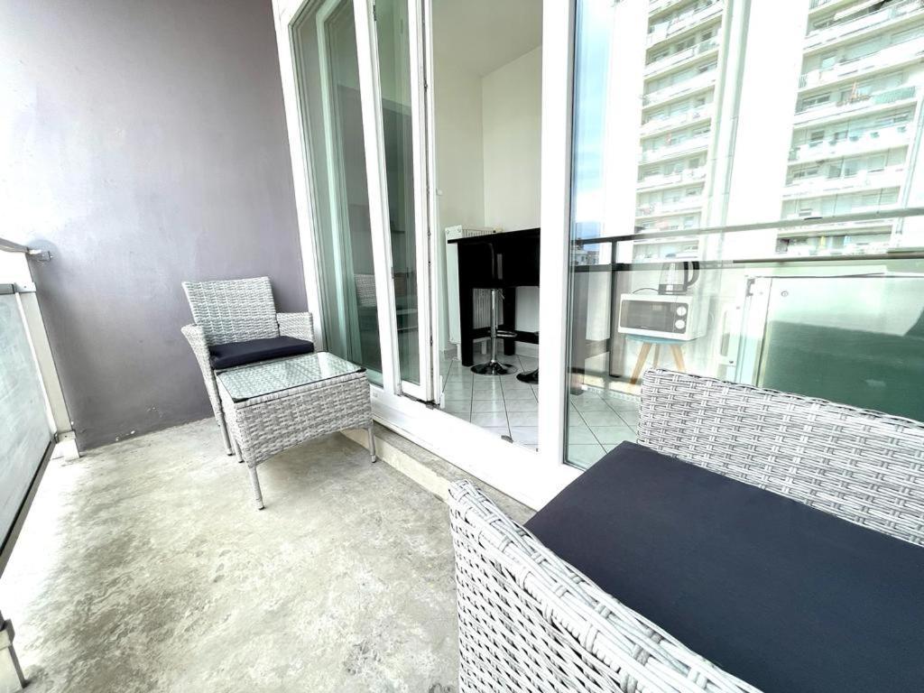 Cool Studio Saint Louis Vicino Stazione/Aereoporto Apartment Exterior foto