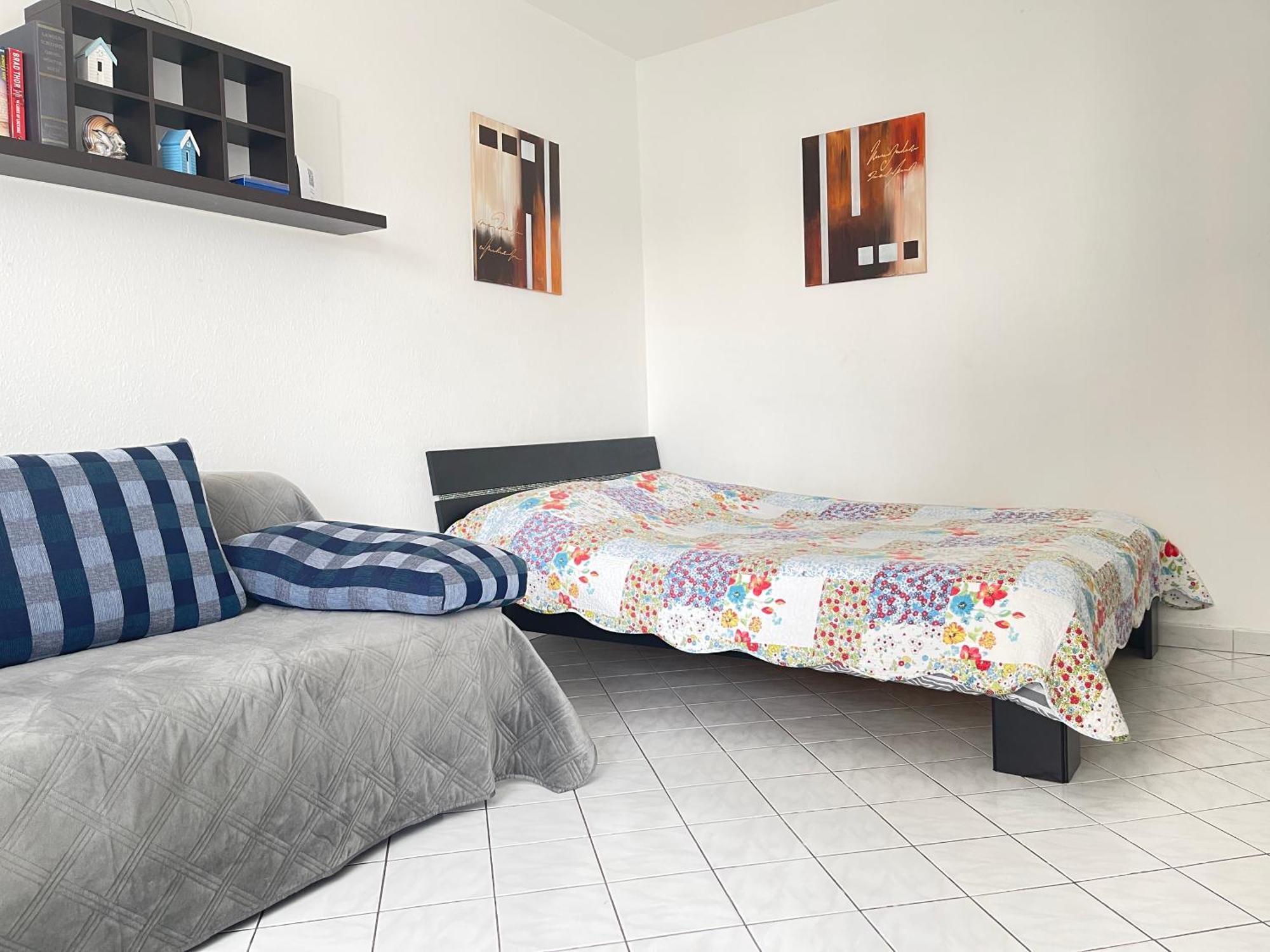 Cool Studio Saint Louis Vicino Stazione/Aereoporto Apartment Exterior foto